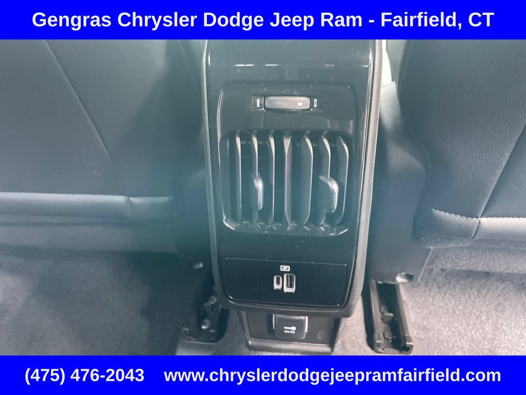 Certified 2025 Jeep Compass Trailhawk w/ Sun & Sound Group AWD/4WD image 29