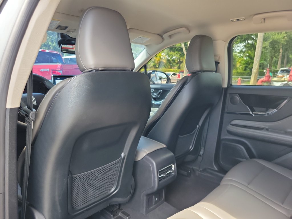 Certified 2023 Lincoln Corsair FWD image 9