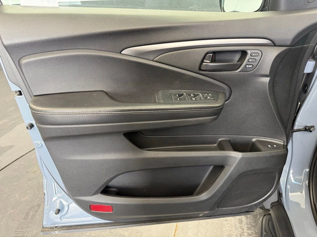 Used 2023 Honda Passport EX-L image 23