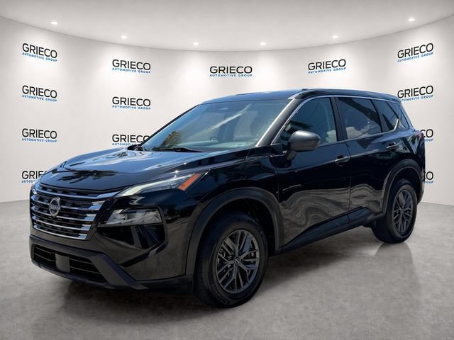 Used 2024 Nissan Rogue S FWD image 3