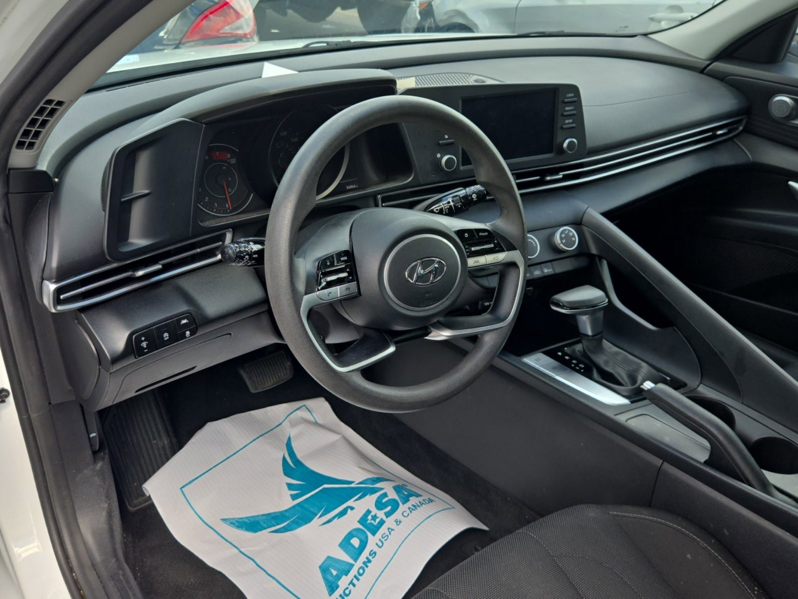 Used 2022 Hyundai Elantra SE FWD image 6
