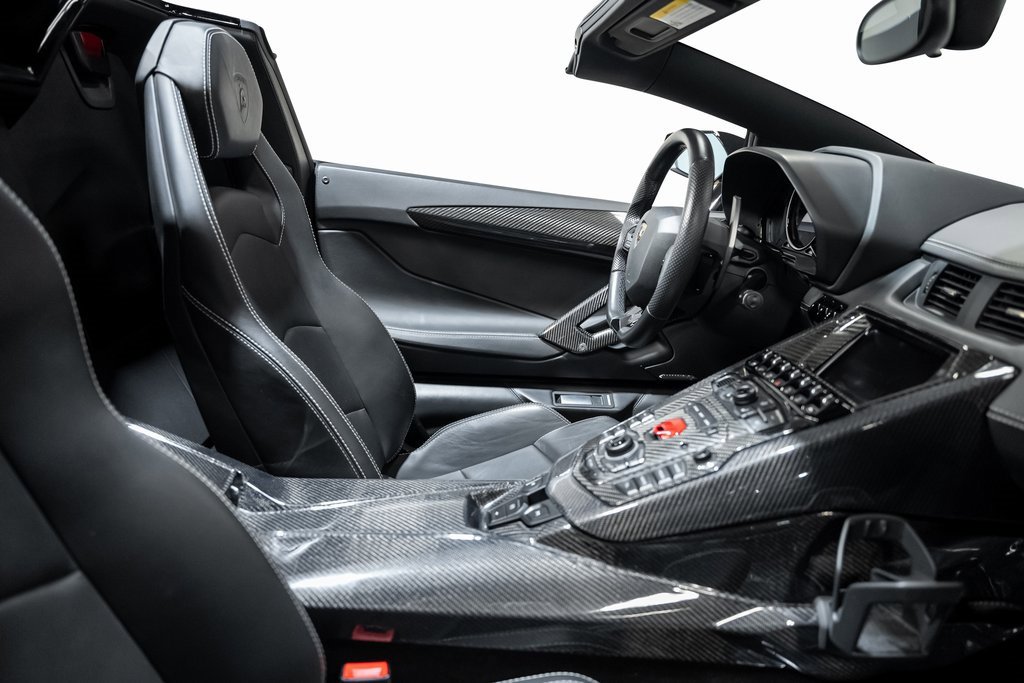 Used 2017 Lamborghini Aventador LP 700-4 image 46