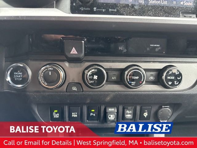 Used 2018 Toyota Tacoma TRD Off-Road w/ Technology Package image 16