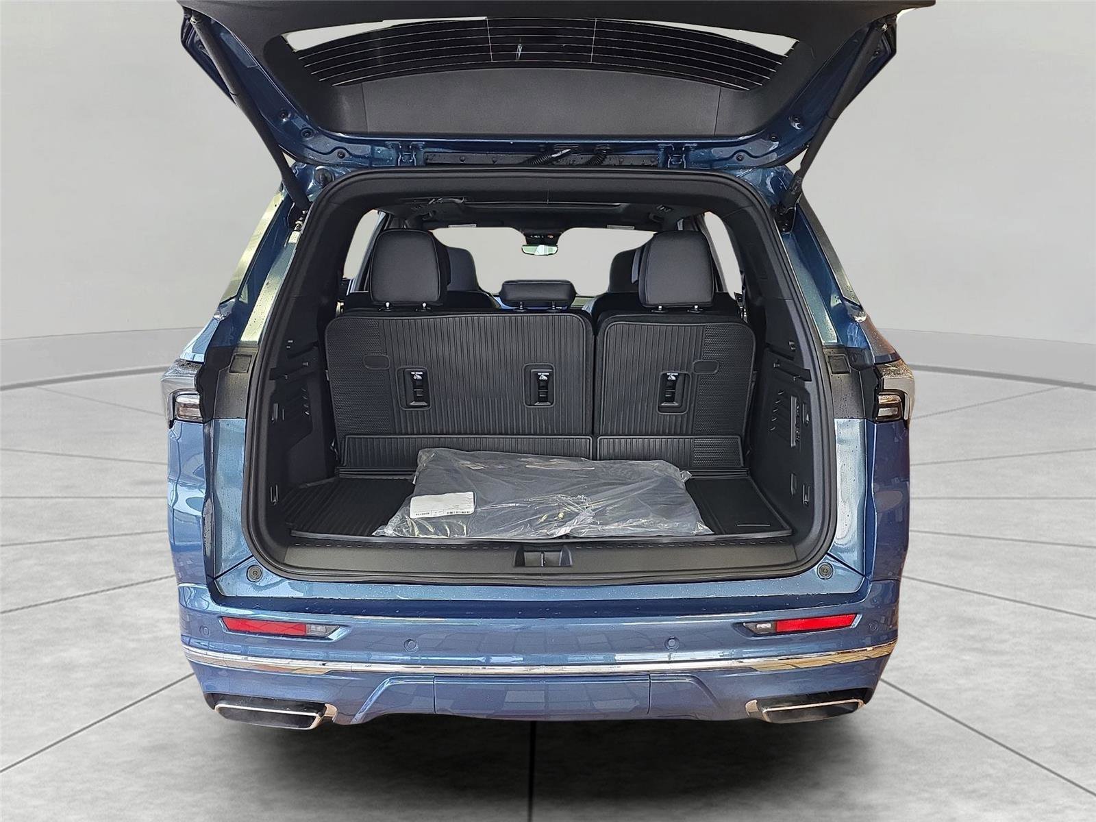 New 2026 Buick Enclave Avenir w/ Super Cruise Package AWD/4WD image 13