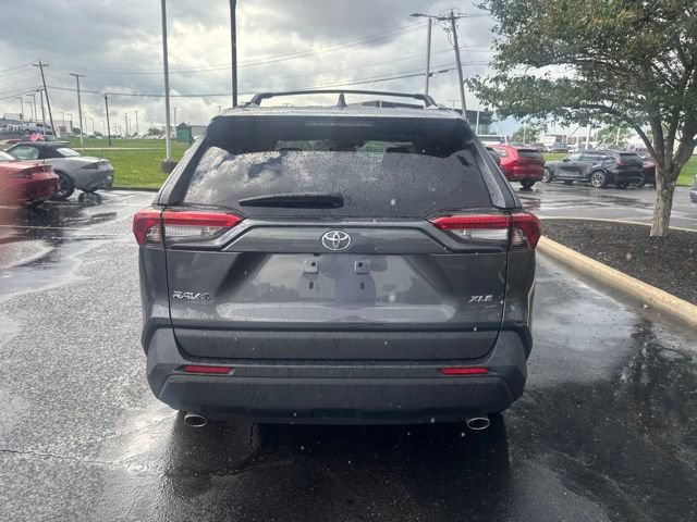 Used 2023 Toyota RAV4 XLE Premium FWD image 8