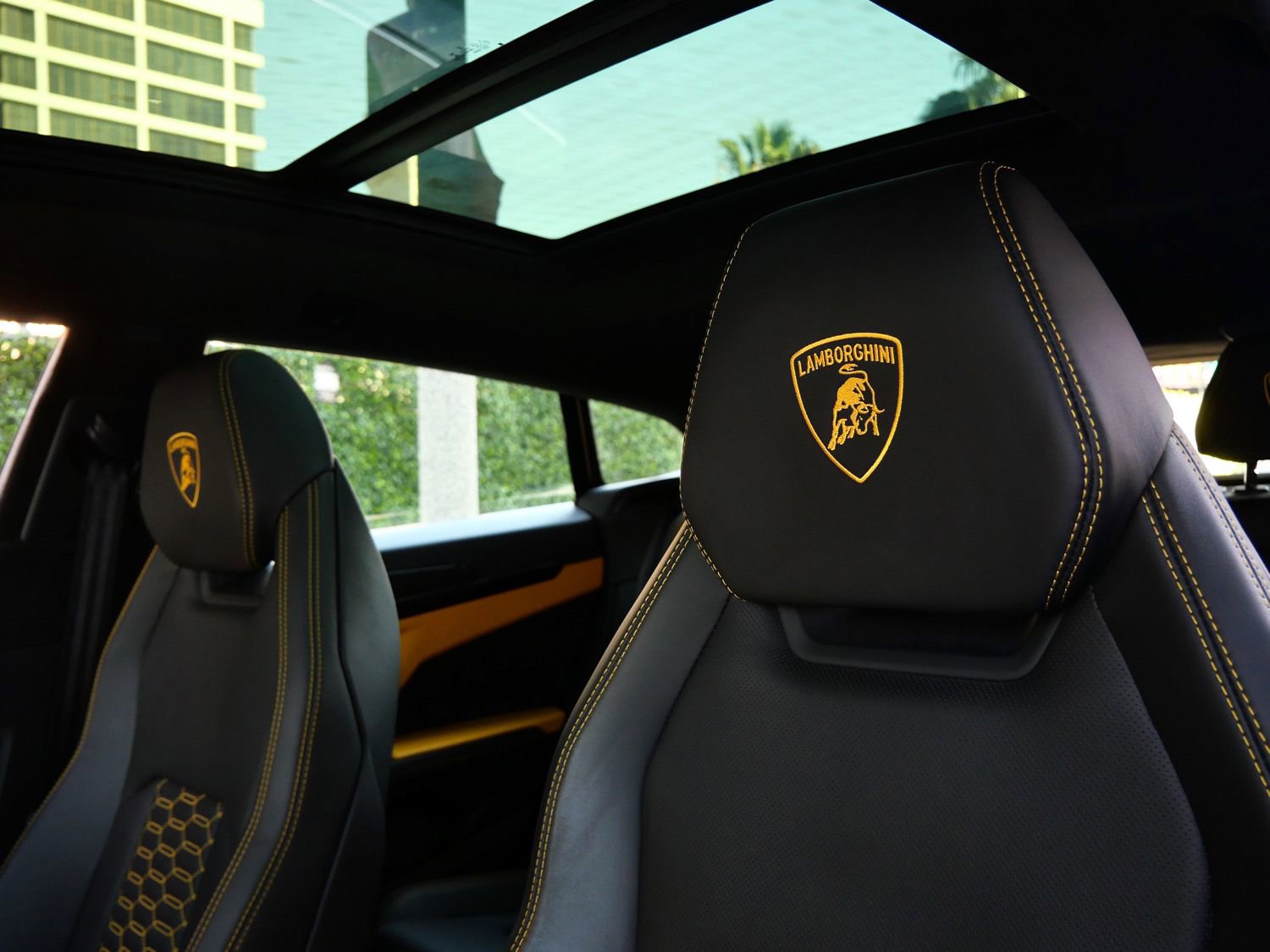 Used 2022 Lamborghini Urus image 15