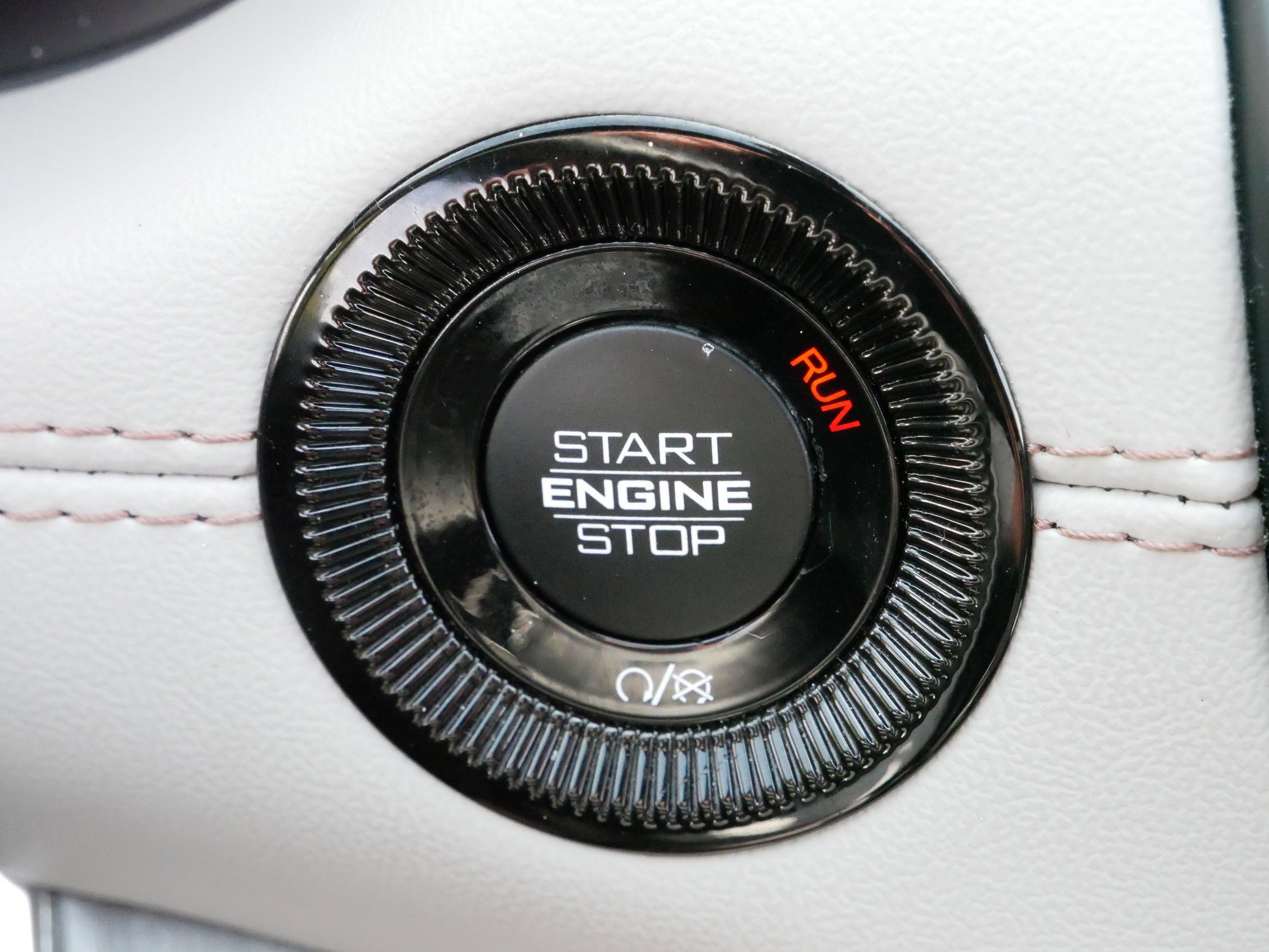 Used 2024 Jeep Compass Limited image 27