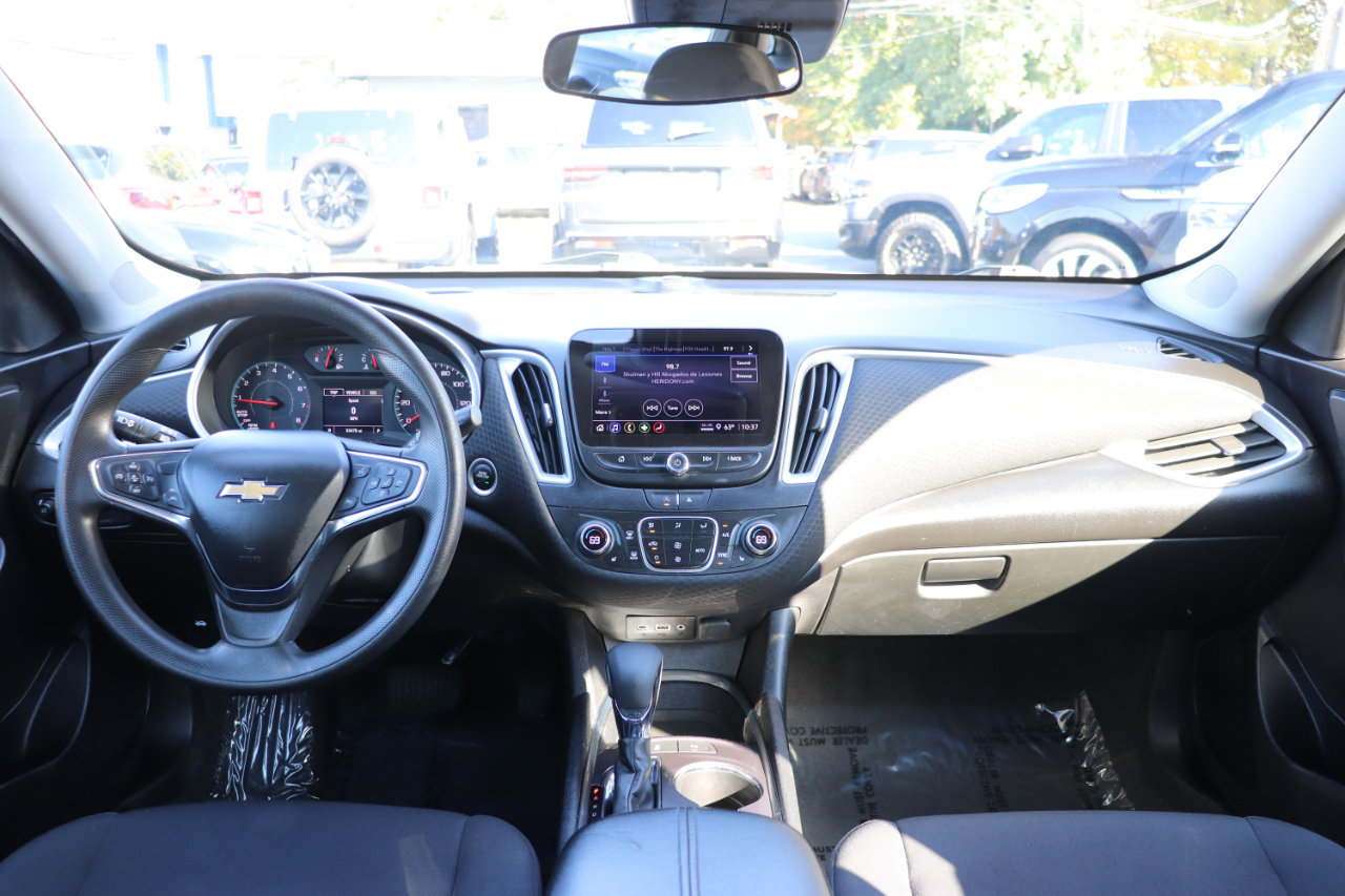 Used 2024 Chevrolet Malibu LT image 16