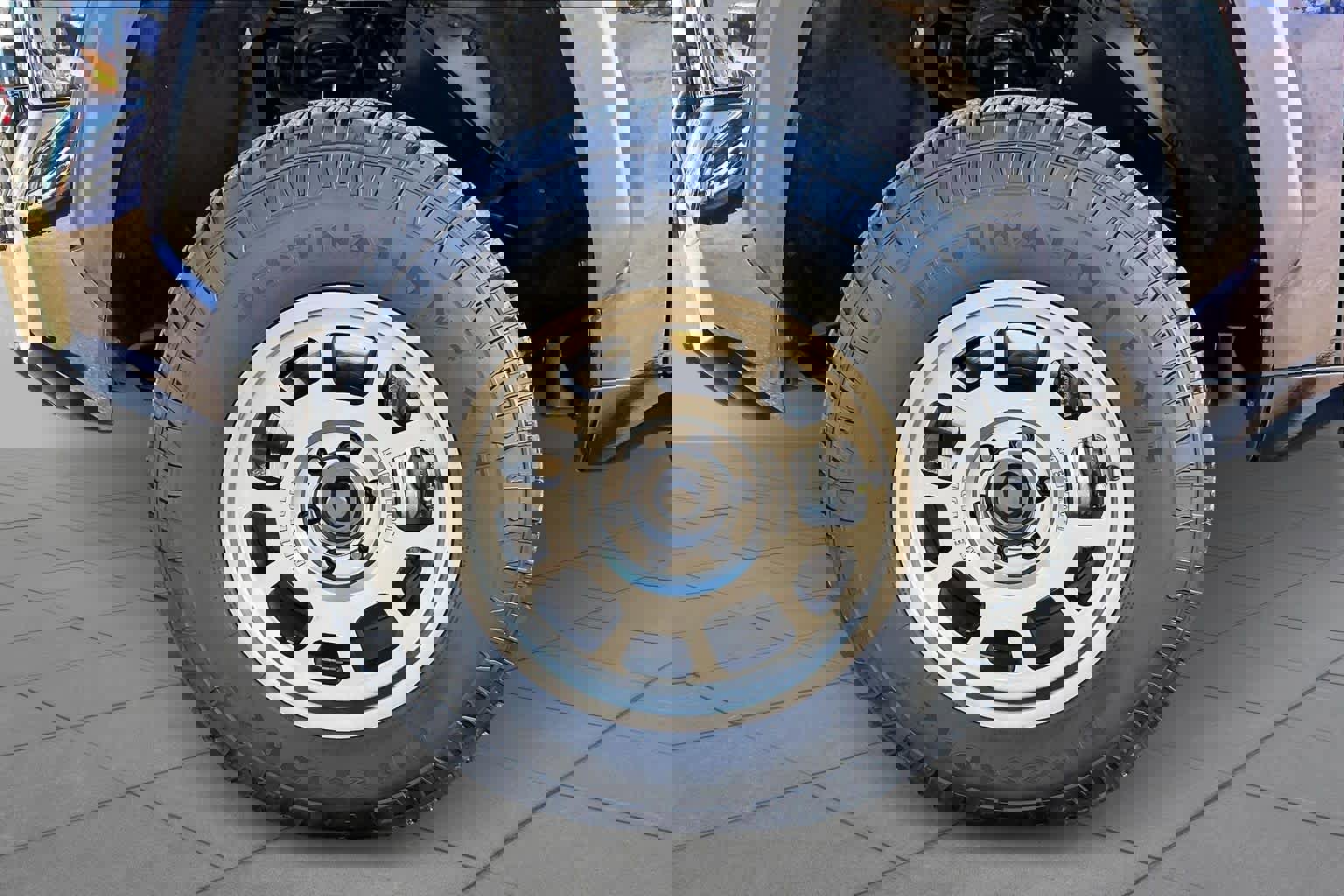 Used 2022 Toyota Tundra SR5 image 9