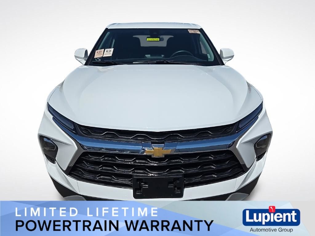 Used 2025 Chevrolet Blazer LT image 11