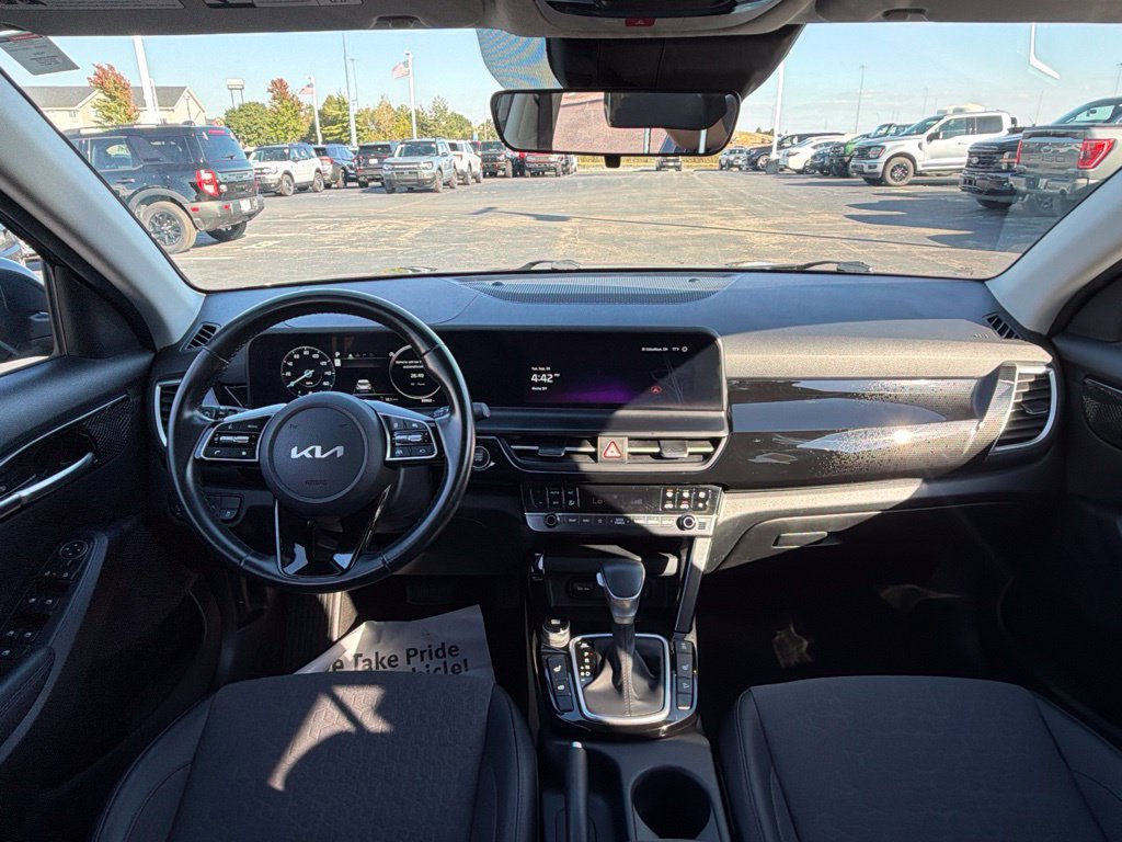 Used 2024 Kia Seltos S AWD/4WD image 18