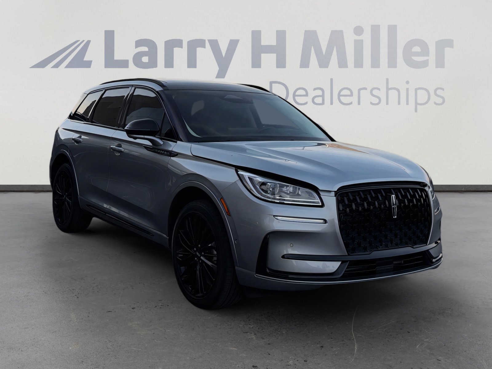 Used 2023 Lincoln Corsair Reserve w/ Equipment Group 202A image 7