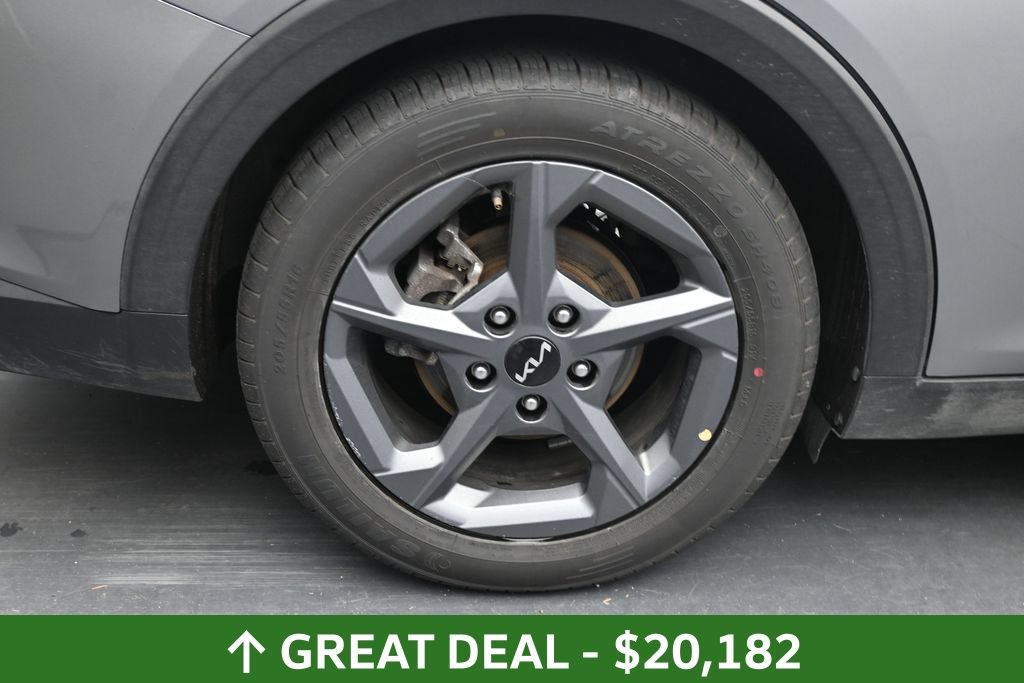 Used 2025 Kia K4 FWD image 15