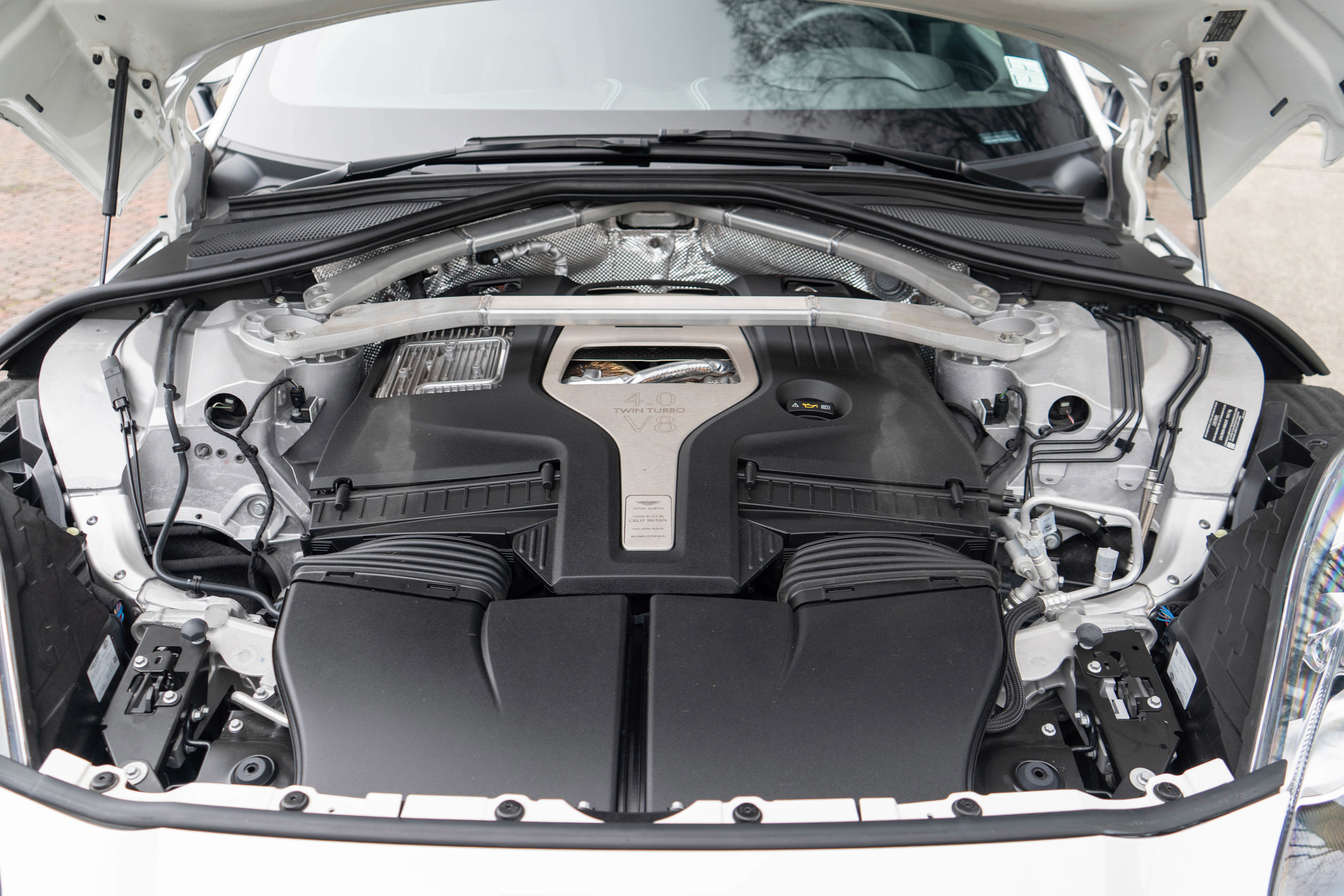 Used 2021 Aston Martin DBX image 38