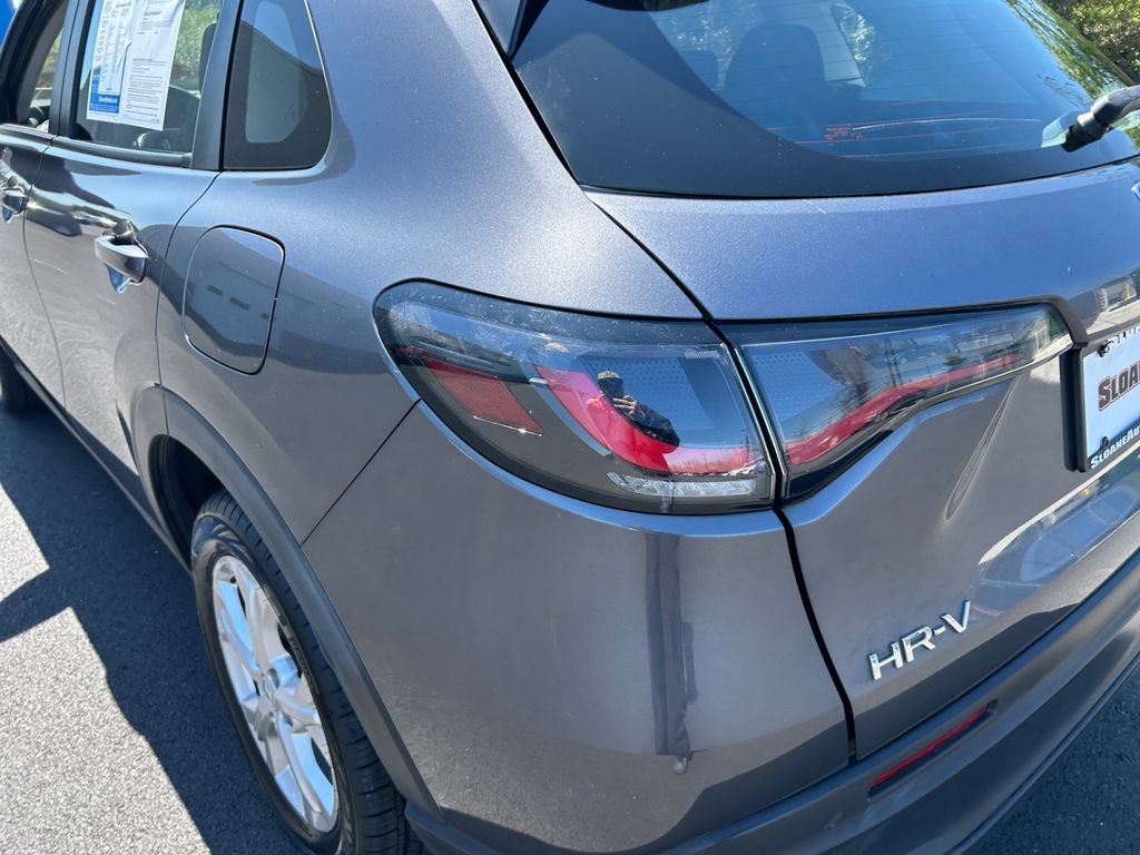 Used 2023 Honda HR-V LX image 25
