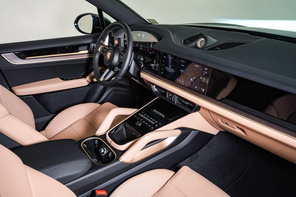 New 2026 Porsche Cayenne AWD/4WD image 14