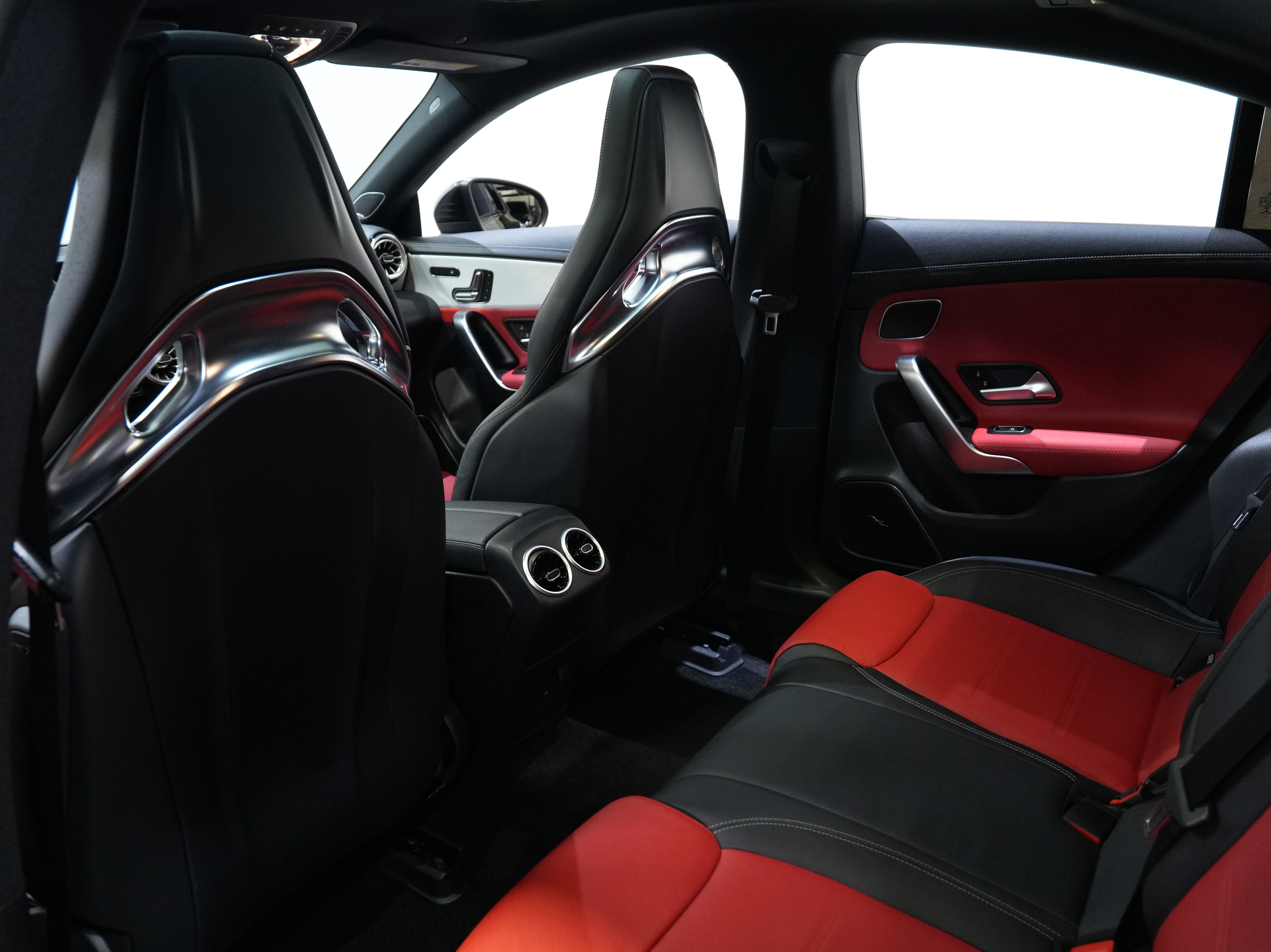 Used 2023 Mercedes-Benz CLA 45 AMG 4MATIC image 39