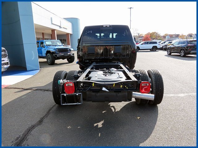 New 2025 RAM 3500 Tradesman image 6