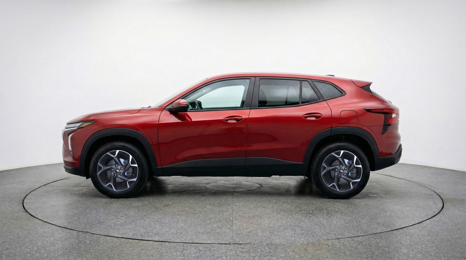 Used 2025 Chevrolet Trax LT FWD image 5