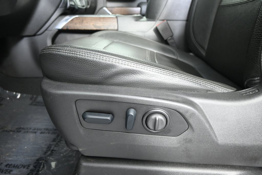 Used 2023 GMC Sierra 3500 Denali w/ Denali Ultimate Package image 22
