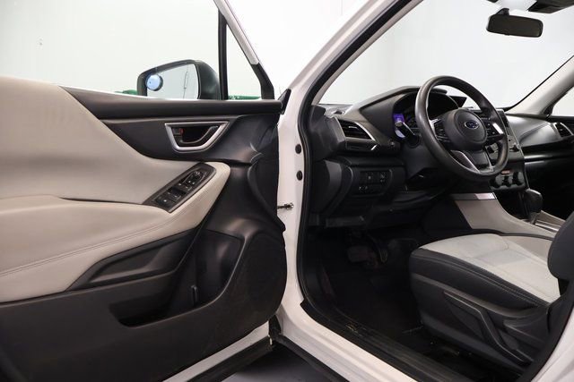 Used 2022 Subaru Forester Base image 8
