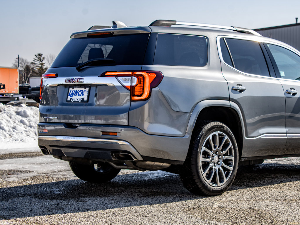 Used 2020 GMC Acadia Denali w/ Technology Package image 15