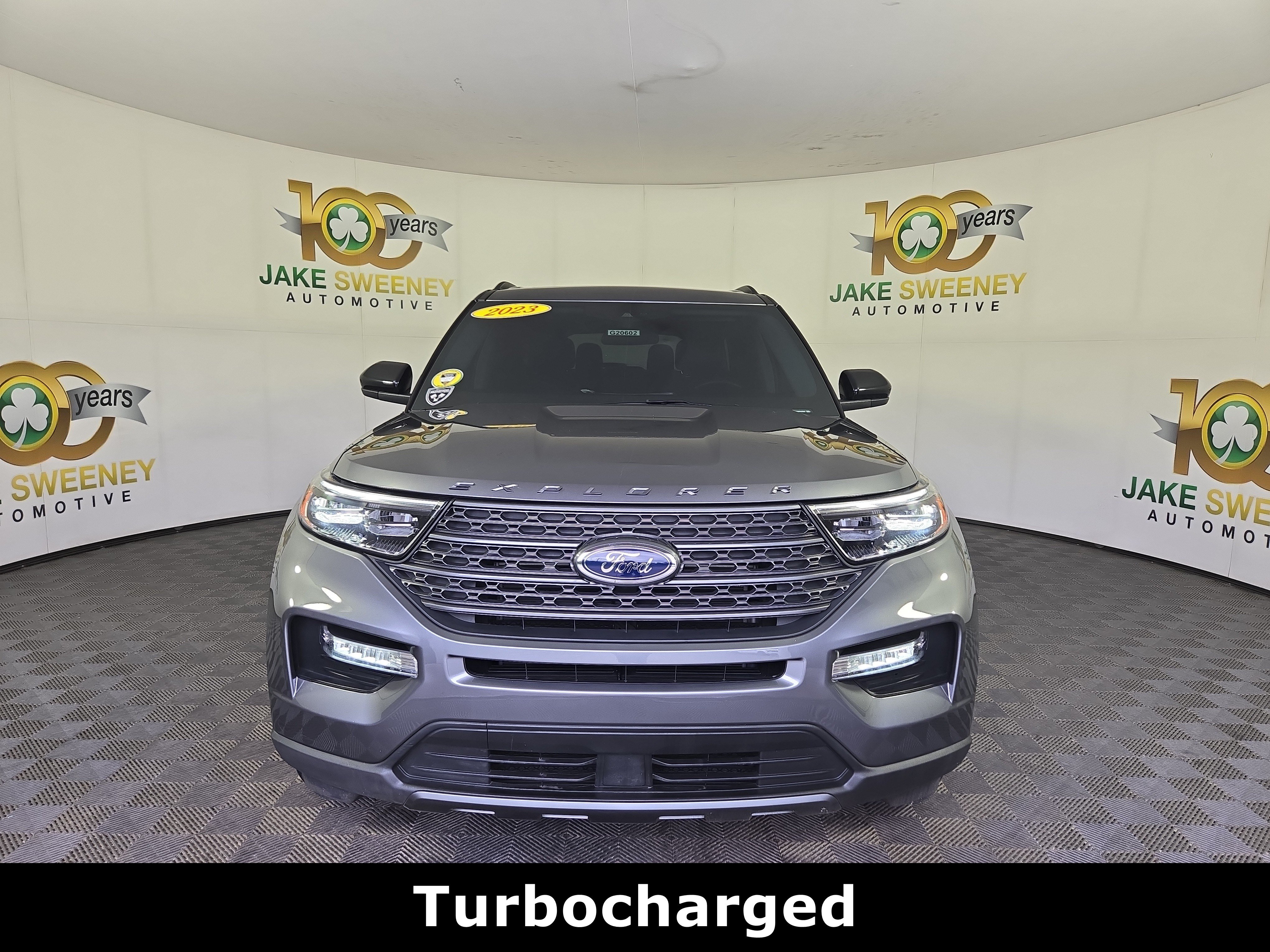 Used 2023 Ford Explorer XLT w/ Equipment Group 202A AWD/4WD image 2