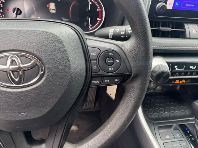 Used 2024 Toyota RAV4 LE AWD/4WD image 18