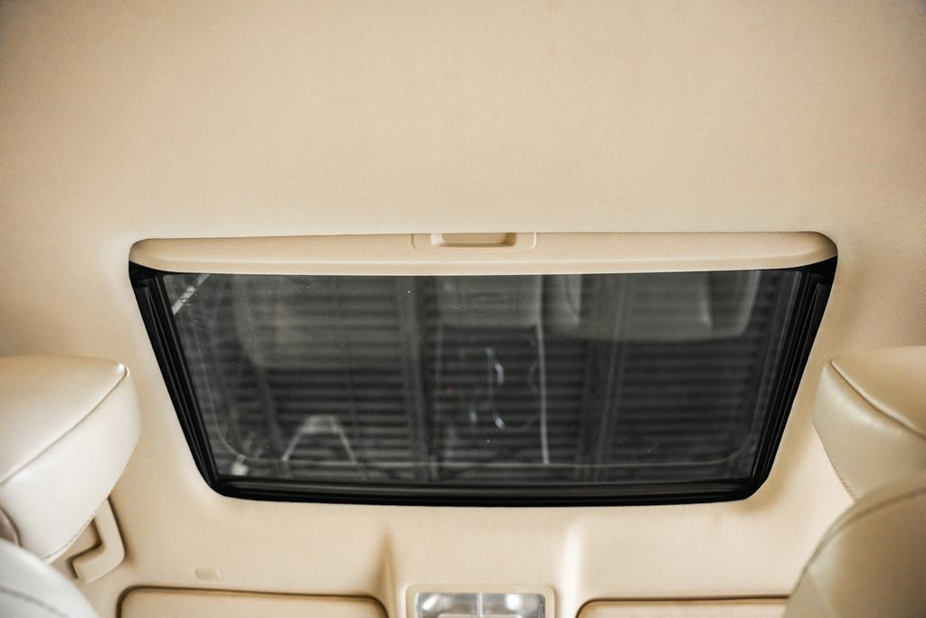 Used 2019 Toyota Highlander XLE image 31