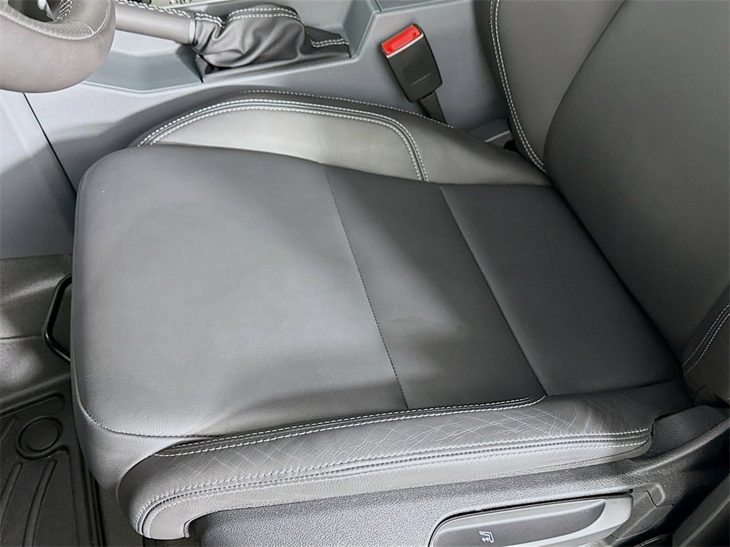 Used 2025 INEOS Grenadier Fieldmaster Edition image 18