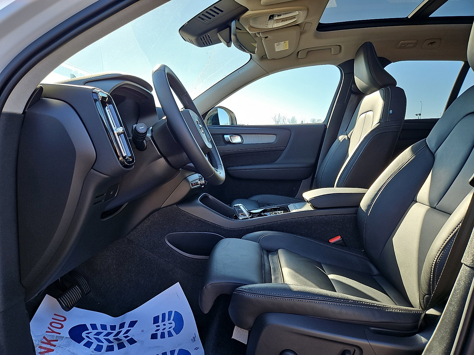 New 2026 Volvo XC40 B5 Plus w/ Protection Package Premier AWD/4WD image 12