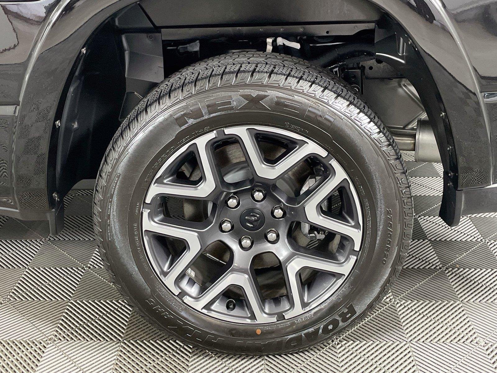 Used 2026 RAM 1500 Laramie w/ Advanced Safety Group II AWD/4WD image 34