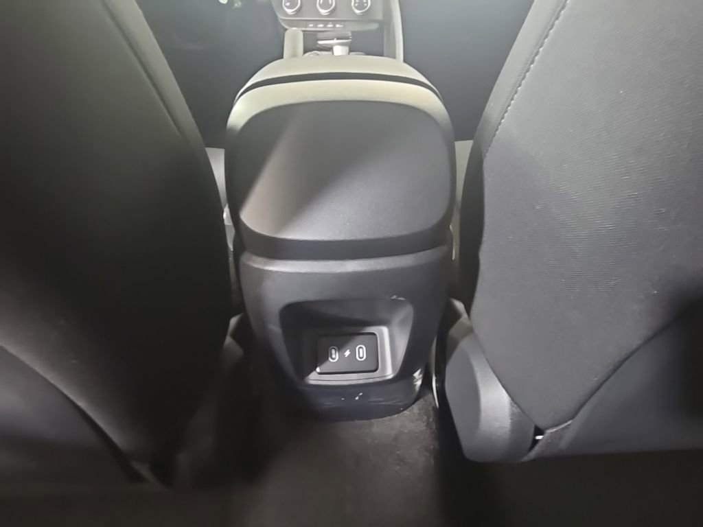New 2026 Hyundai Elantra SE FWD image 24