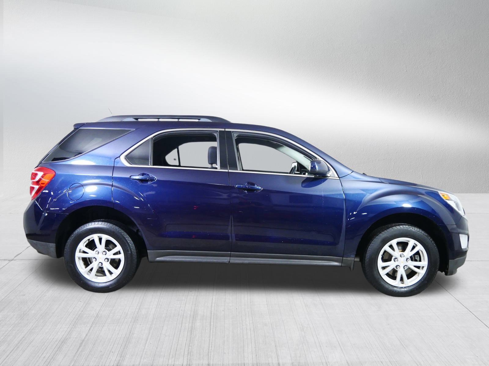 Used 2017 Chevrolet Equinox LT w/ Convenience Package image 8