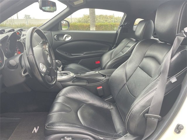 Used 2016 Nissan 370Z w/ Sport Package image 18