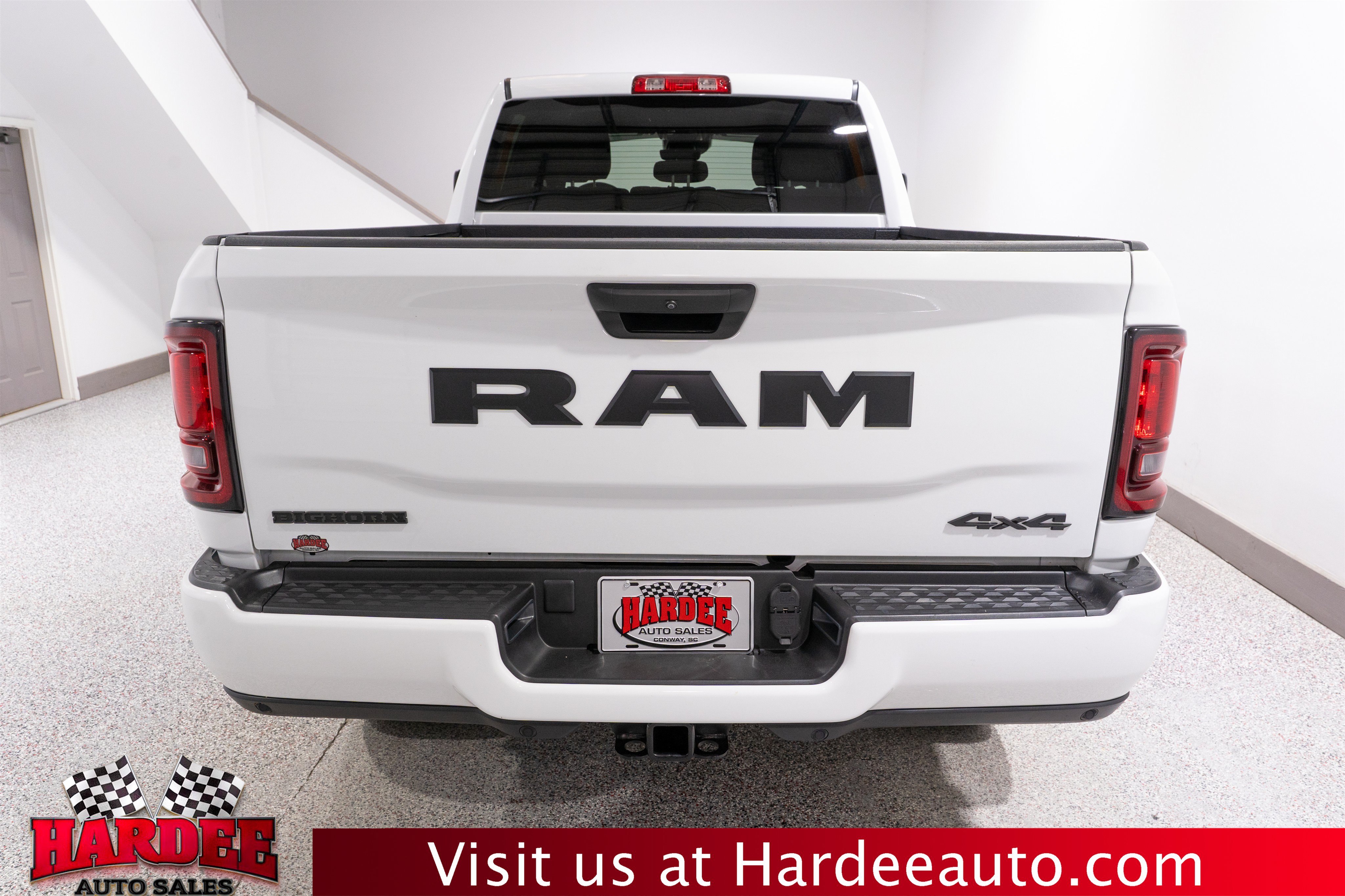 Used 2025 RAM 2500 Big Horn AWD/4WD image 4