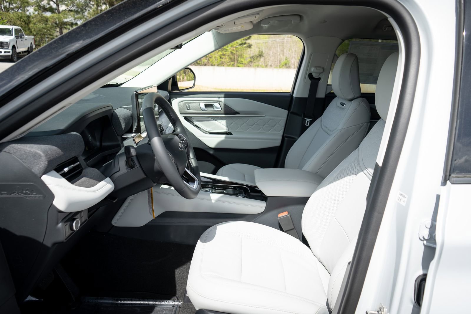 New 2026 Ford Explorer Platinum AWD/4WD image 24