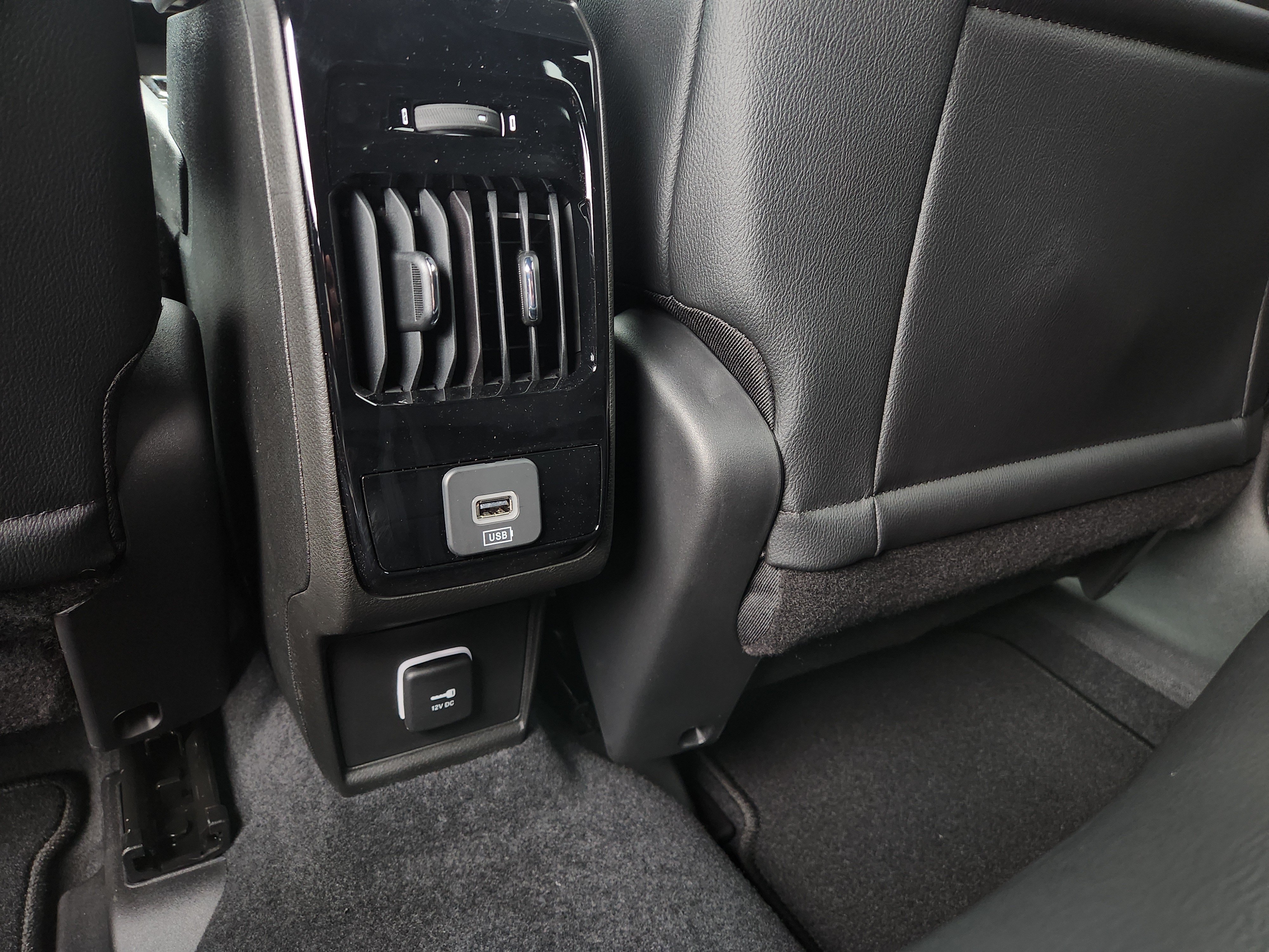 New 2026 Jeep Compass Latitude AWD/4WD image 31