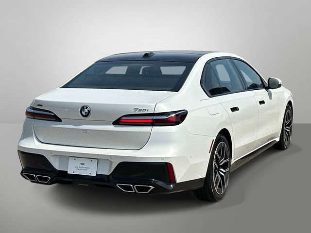 Used 2024 BMW 760i xDrive w/ Premium Package 2 image 25