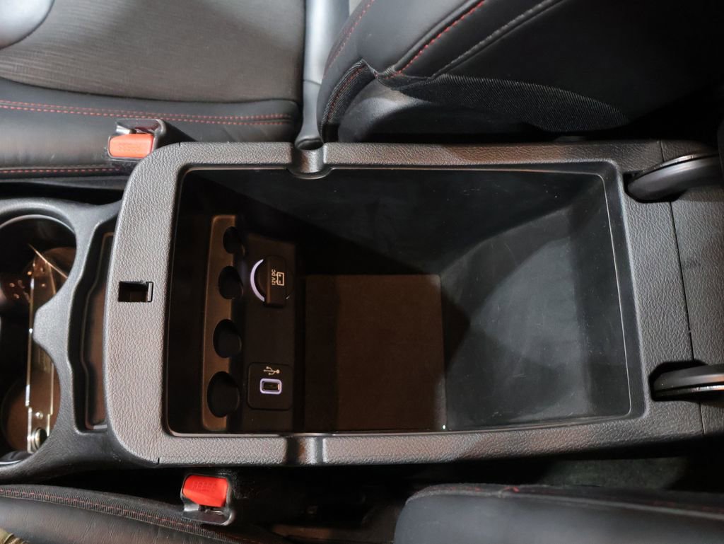 Used 2016 Jeep Cherokee Trailhawk w/ Comfort/Convenience Group image 31