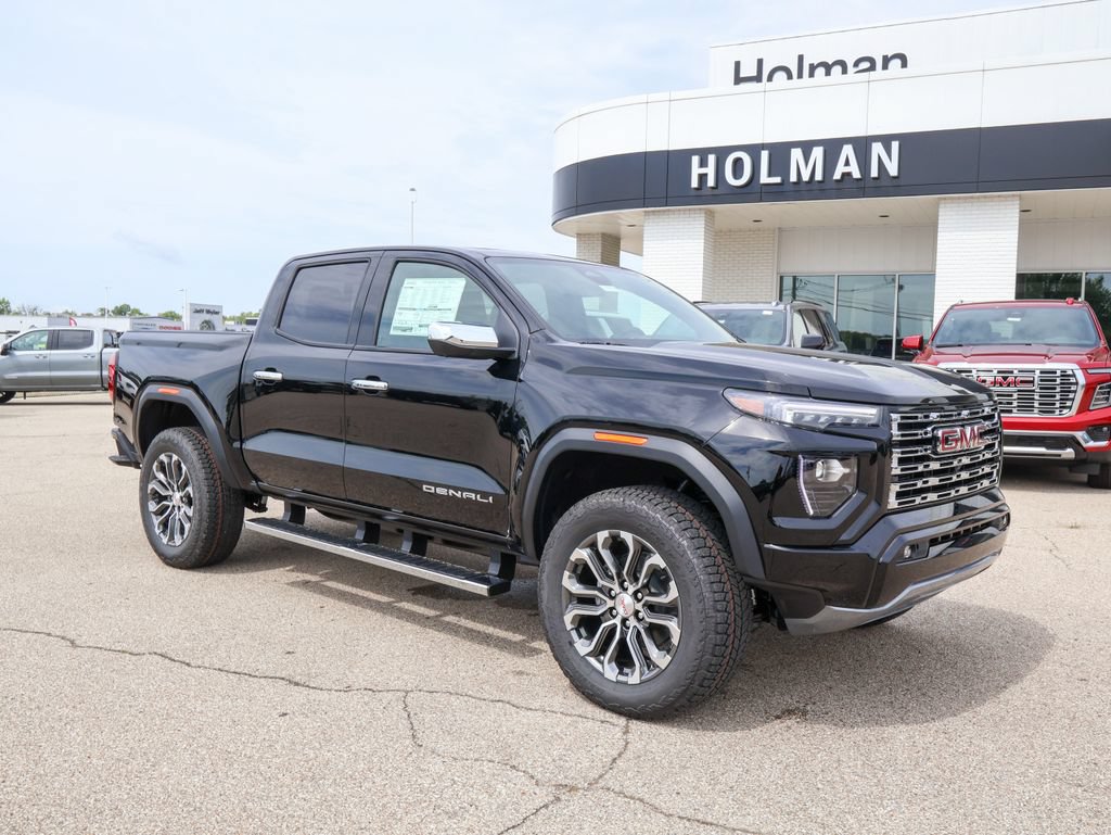New 2026 GMC Canyon Denali w/ LPO, Black Badging Package