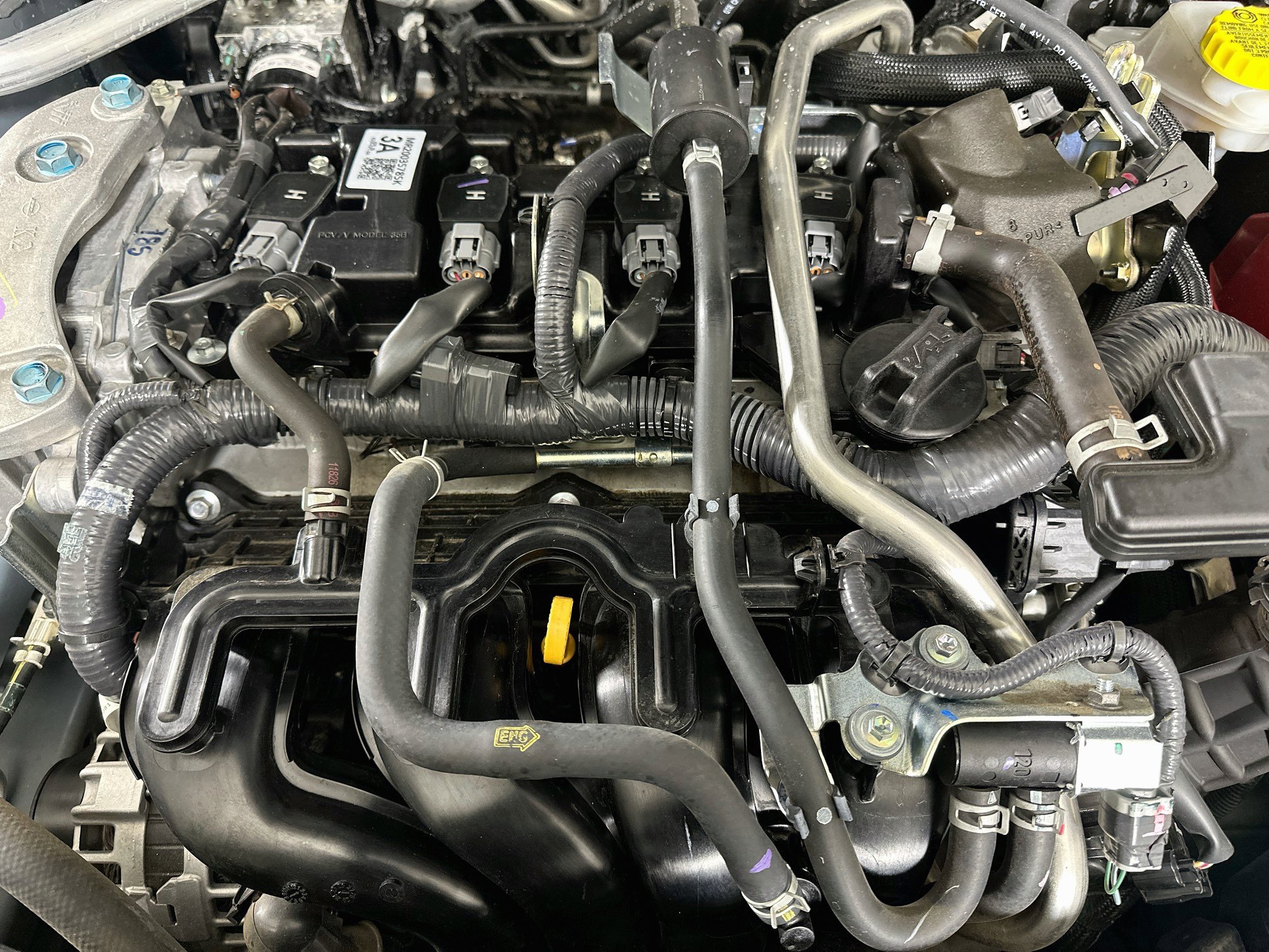 Used 2025 Nissan Sentra SR FWD image 31