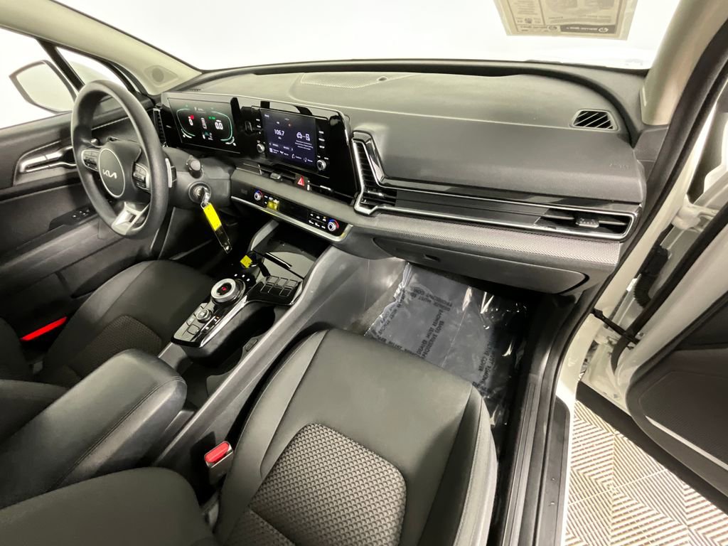Used 2023 Kia Sportage LX FWD image 19