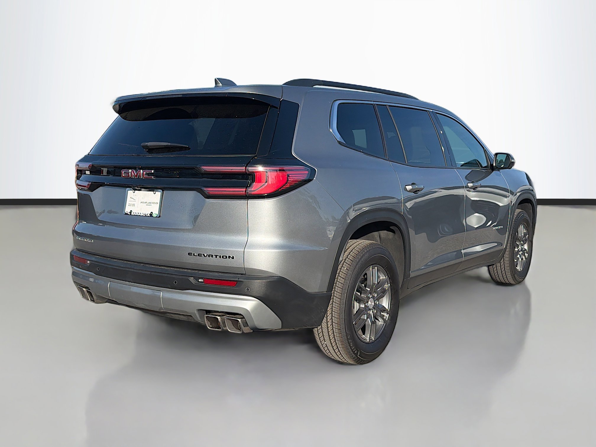 Used 2025 GMC Acadia Elevation FWD image 5