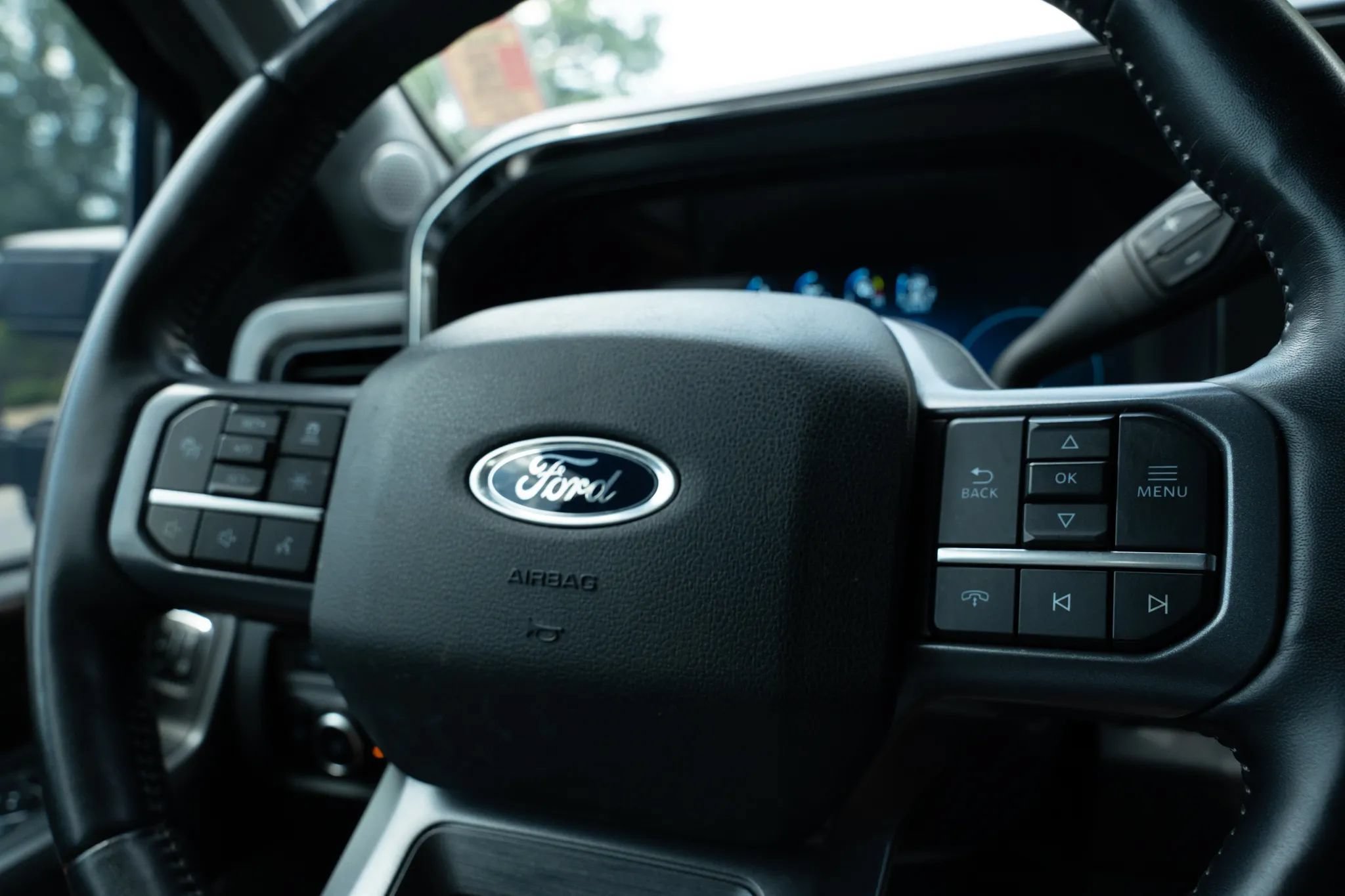 Used 2023 Ford F250 Lariat w/ Lariat Ultimate Package AWD/4WD image 30