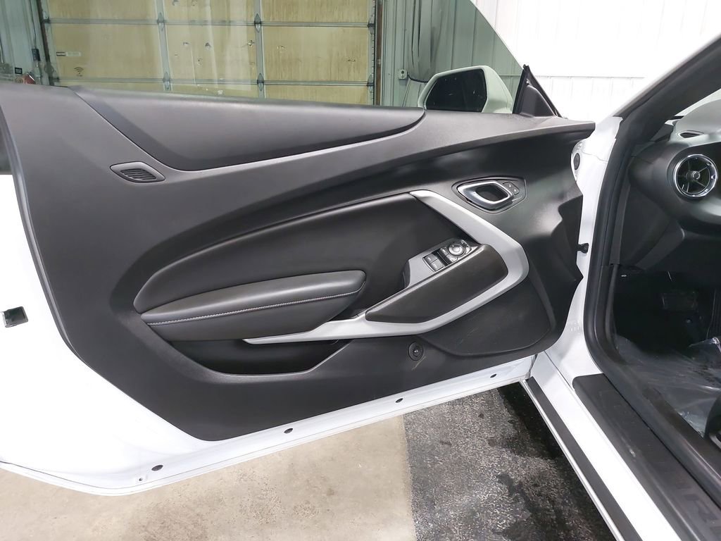 Used 2021 Chevrolet Camaro LT RWD image 26