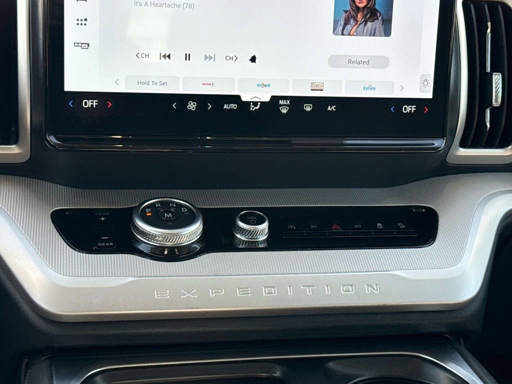 Certified 2025 Ford Expedition Active image 22