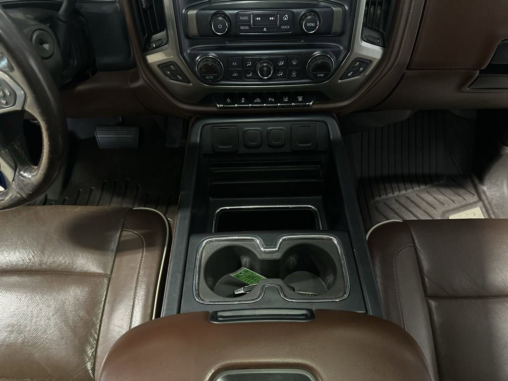 Used 2016 Chevrolet Silverado 2500 High Country w/ Duramax Plus Package image 38