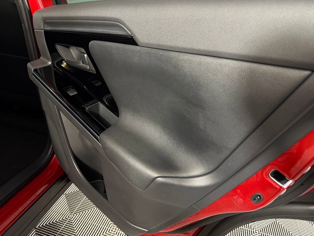 Used 2023 Subaru Solterra AWD image 31