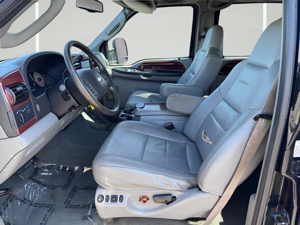 Used 2006 Ford F350 Lariat AWD/4WD image 10